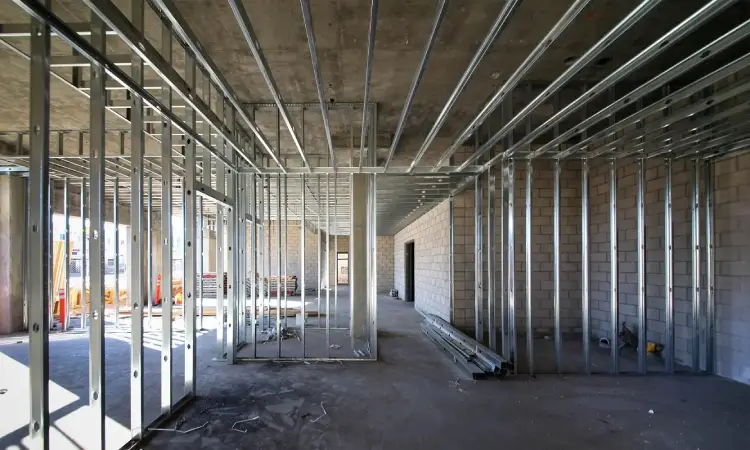 وال پست چیست و چرا در ساختمان اجرا میشود؟