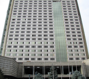 هتل بزرگ آزادی تهران