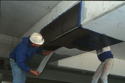 تاثیر استفاده از الیاف FRP بر مقاوم سازی ستون چگونه است؟